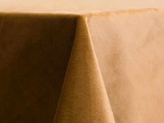 Golden Velvet Tablecloth – Luxe Gold Table Linen for Weddings & Events