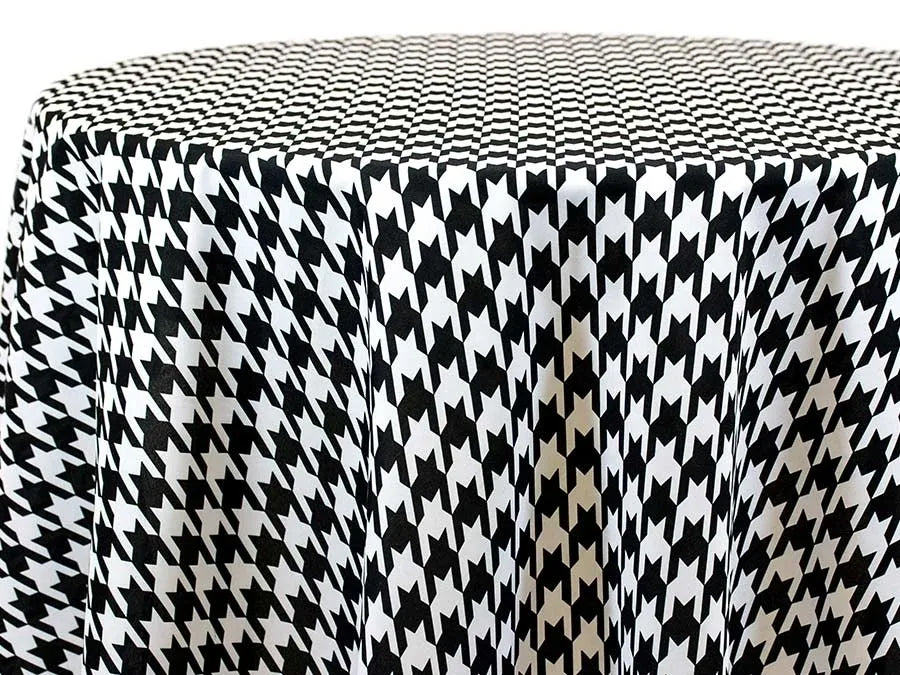 Houndstooth – Classic Black and White Check Polyester Tablecloth