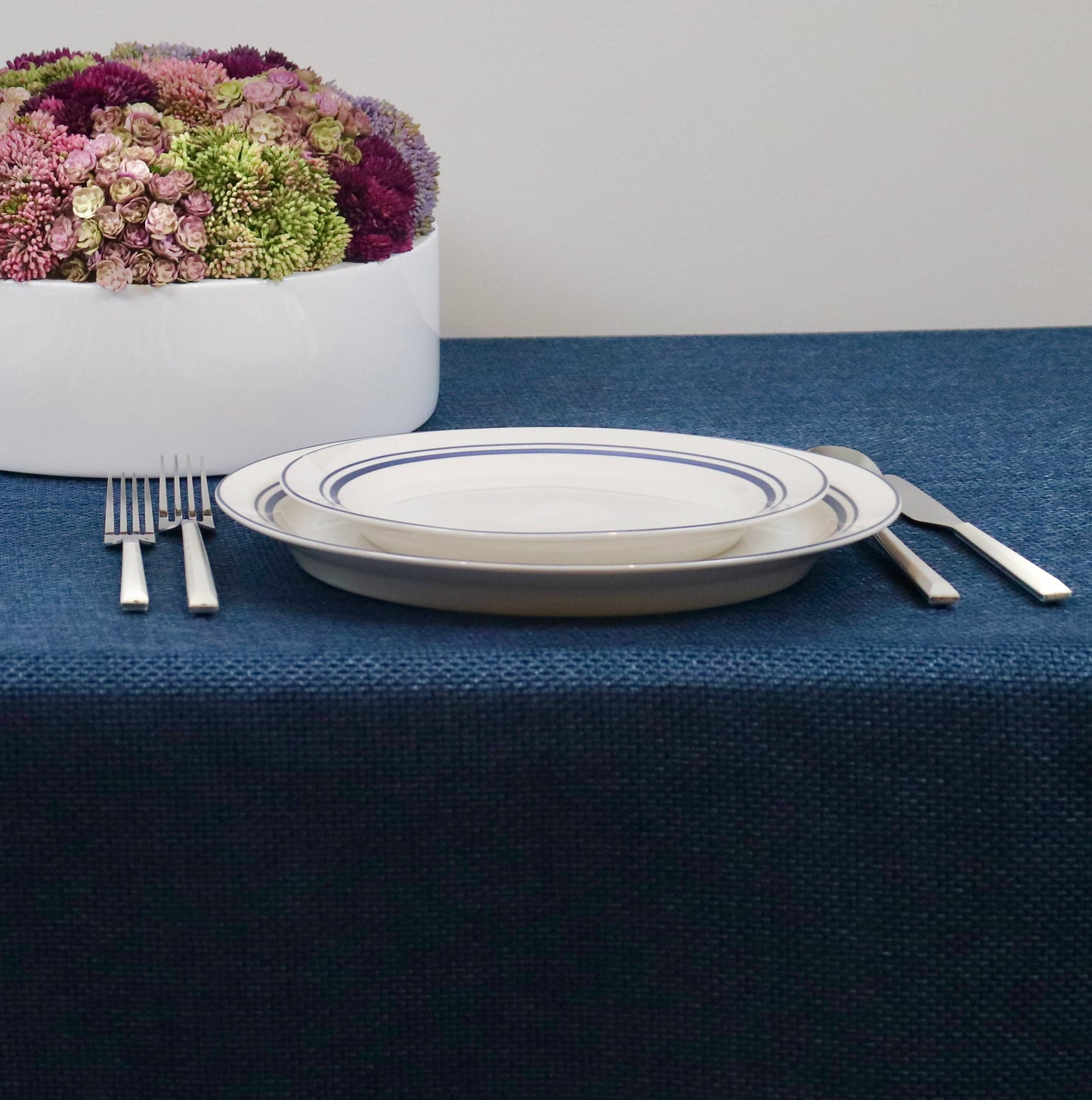 Navy Rattan Tablecloth – Deep Blue Textured Polyester Linen for Events
